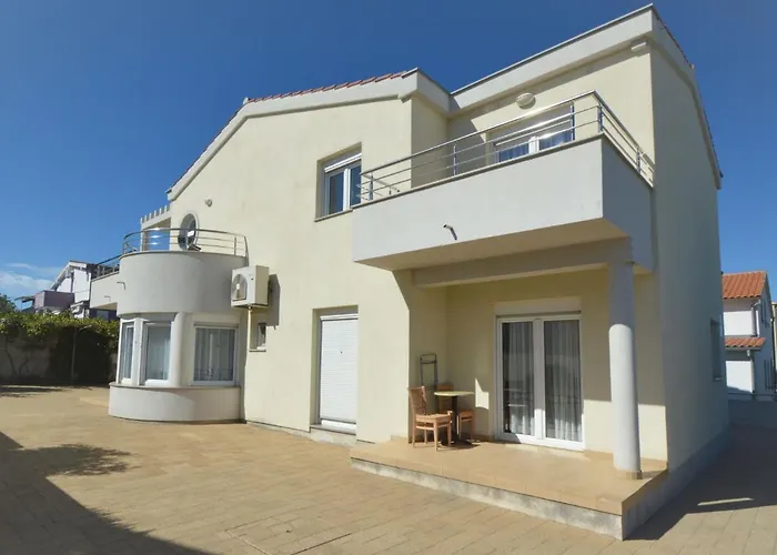 Sablic-3 By Interhome Appartement Pirovac